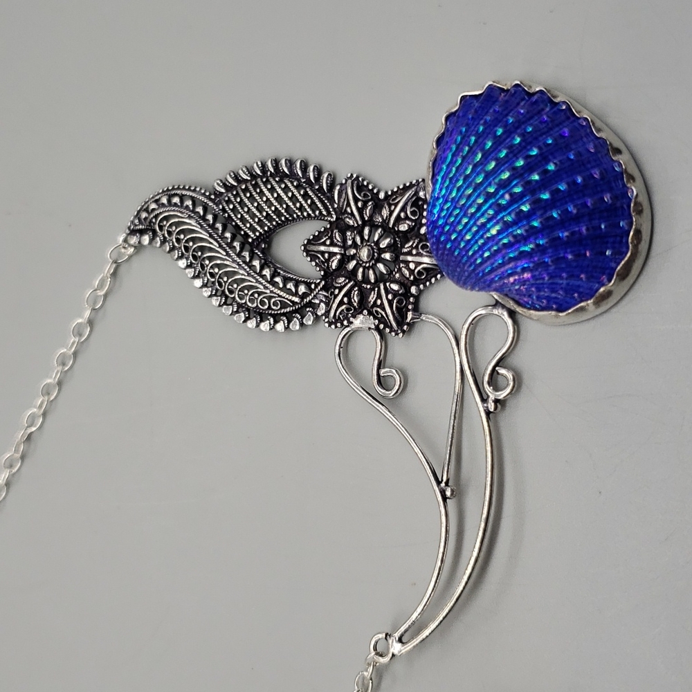Seashell necklace